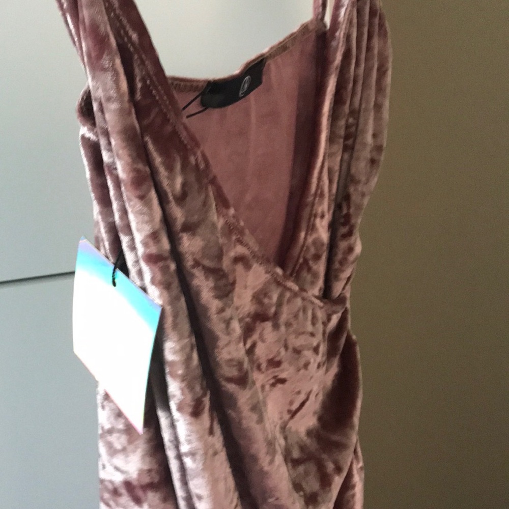 Dress - Picture 3 of 3